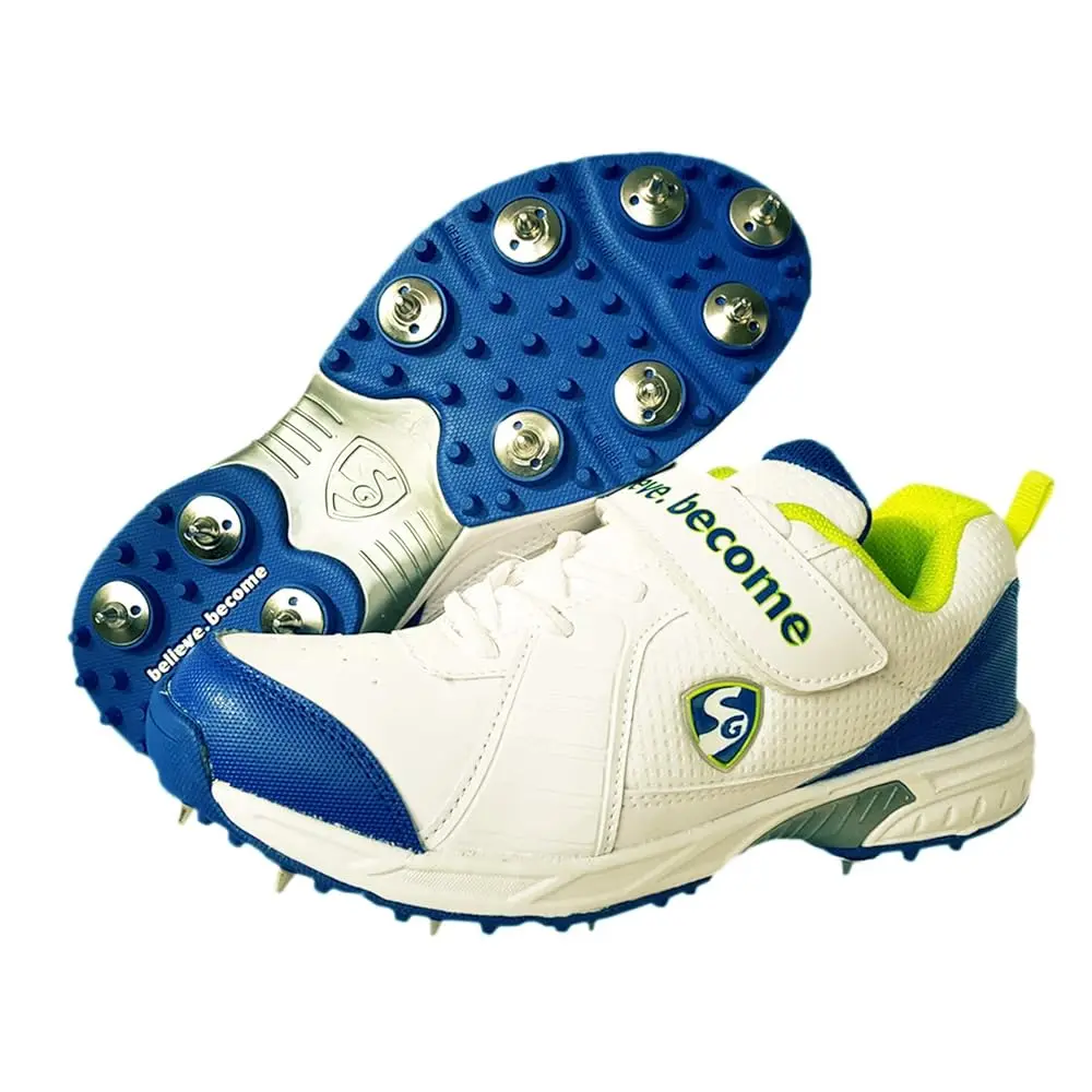 SG Cricket Shoes Savage Spike 1.0